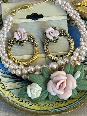 Jewelry bundle Pink Pearl bracelet, Gold tone hoop Rose earrings Flower Brooch